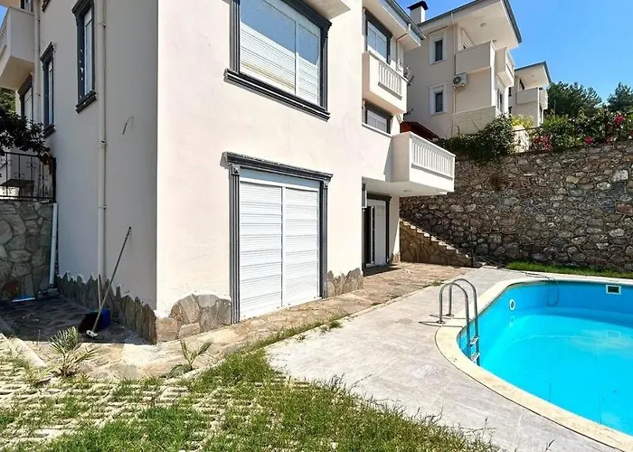 Ambiance Delux With A Private Pool And A View Willa