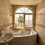 Vila Ambiance Delux With A Private Pool And A View *