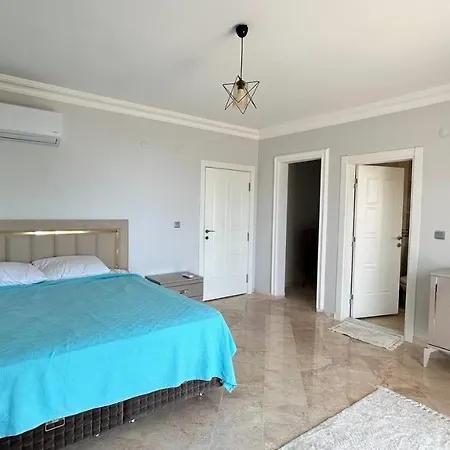 Villa Ambiance Delux With A Private Pool And A View Alanya